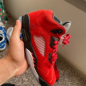 Jordan retro 5 raging bull